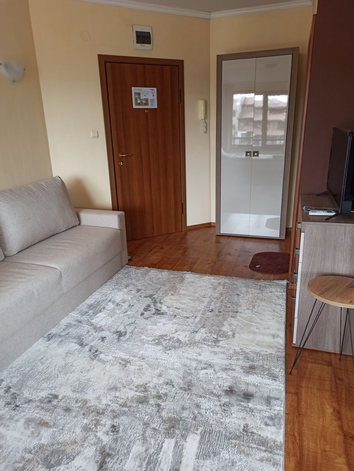 Rosi Studio Sapphire Residence — снимка 1