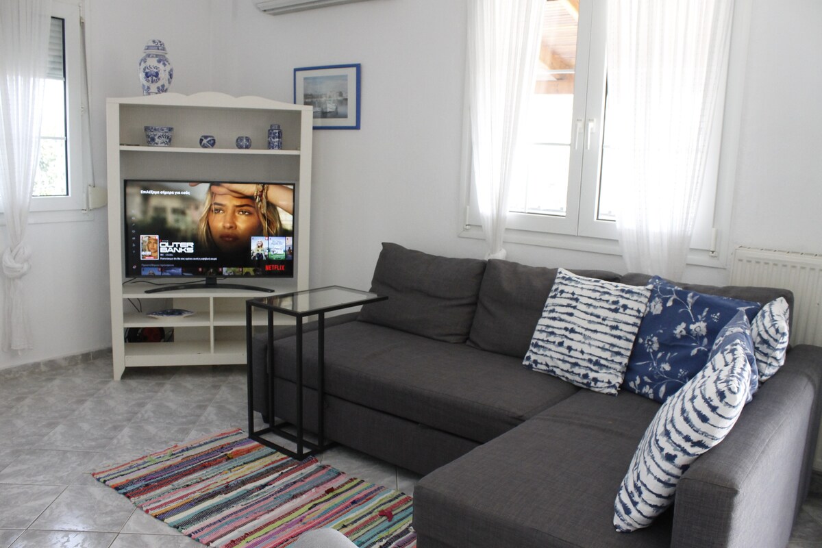 Vacation House near the Sea — Къща в Néa Kallikráteia