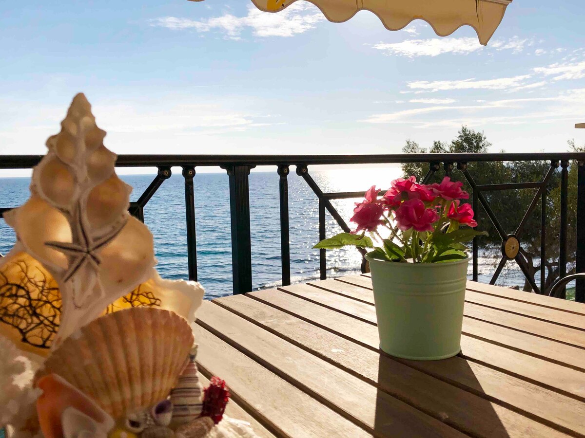 Apartment ON THE BEACH! (1) — снимка 3