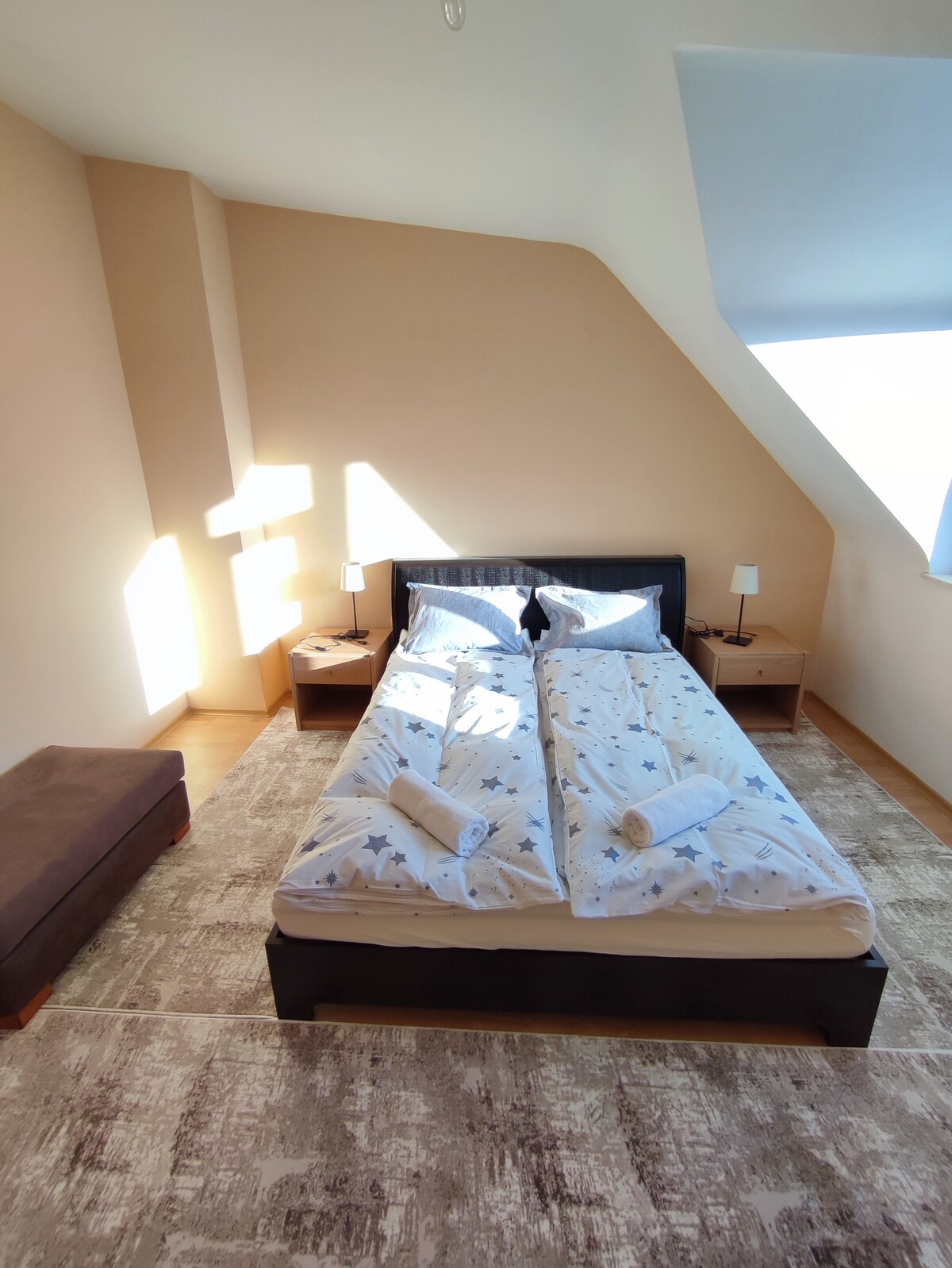 Luxury Alpine Maisonette with FREE Parking — снимка 2