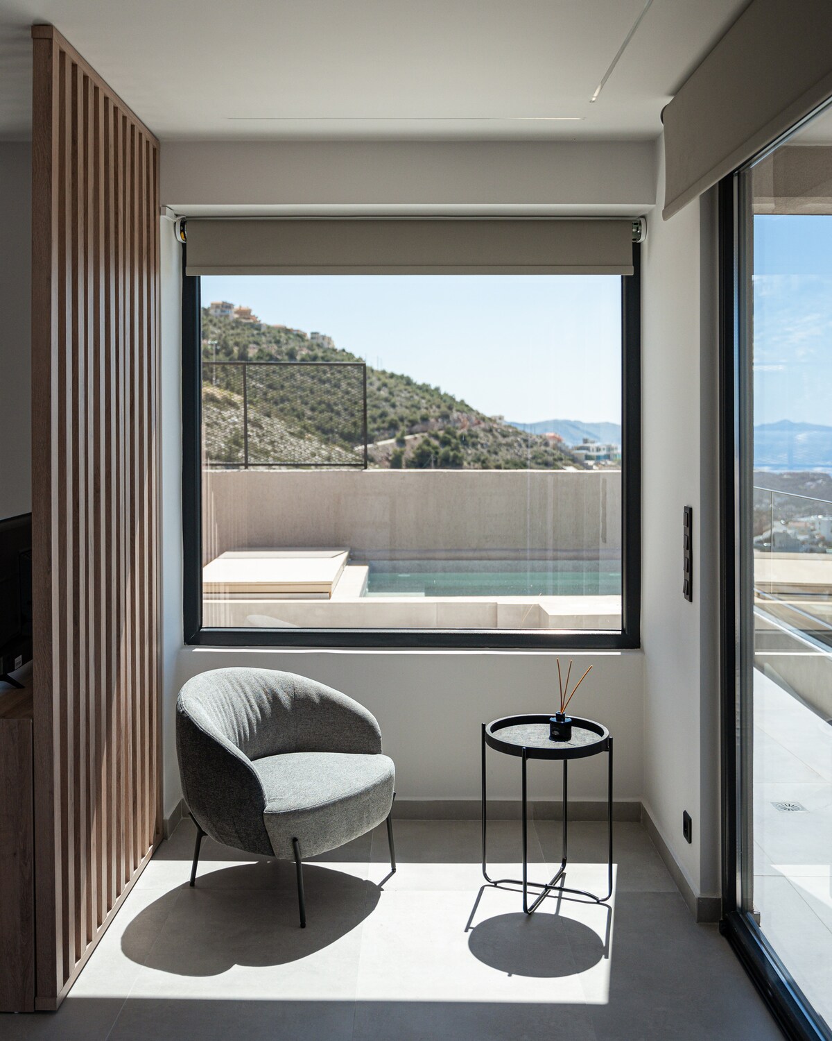 Deluxe Suites By Saronida Hills — снимка 5